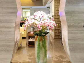 Phoenix Jinghua Hotel - Image 5