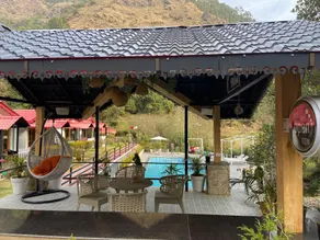 The Jungle Pool - Image 4