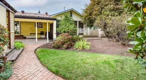 The Mod Pod- 2BR, sunroom, gazebo - Image 4