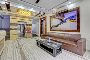 Super Townhouse Grand Inn - Image 4