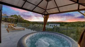 Lake House In Lago Vista-Lake Travis - Image 5