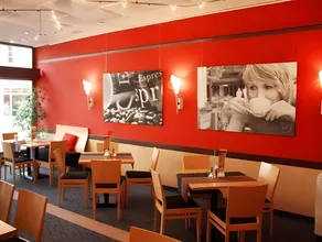 Hasi's Hotel - Image 2