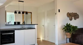 Zentrale Lage, kostenlos Parken, ideal für Pendler, Kinder und Haustiere willkommen!! - Image 5