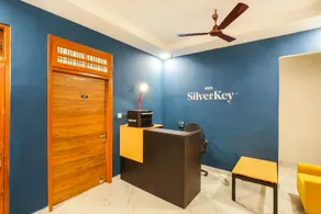HOTEL O SILVER NEAR LULU MALL - Image 3