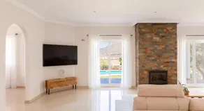 Modern Villa with private pool and mountain views - Image 3