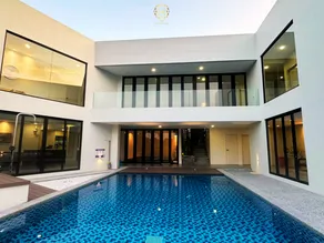The Luxurious 231, Lake House Villa - Image 3
