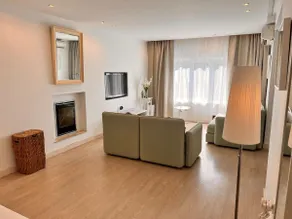 Seaside Apartment in Lapta - Image 2
