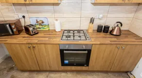 M18 Abbey Hey Guesthouse - Image 5