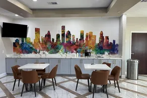 Super 8 by Wyndham Baytown - Image 3