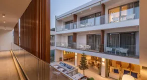 Romantica Hotel Apartments - Image 4