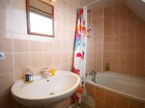 Lovely Child-friendly Villa in Bayeux - Image 5