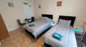 Tredegar Arms Budget Guesthouse For Walkers/Cyclists/Contractors/Traveler - Image 4