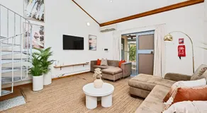 15 Cottesloe - steps from beach - sleeps 3 - Image 2