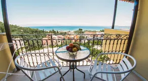 Paradise Sea View Pool Apartments Moraitika - Image 3