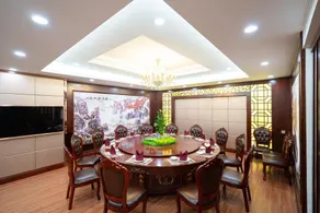 Yuzhou Hotel - Image 3