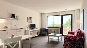 Kastanienhof Apartment Hotel - Image 2