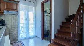 Zoe House - Image 5