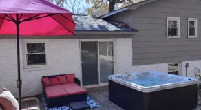 Bohemian Retreat Newly Remodeled with New Hot tub - Image 4