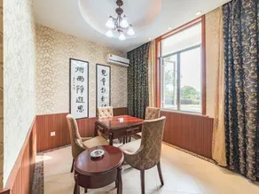 Oriental Garden Hotel - Image 3