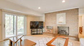 Bright and Airy Waterfront Home - Image 2
