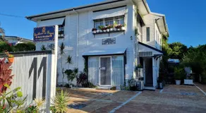 GUESTHOUSE on REGENT BnB- Comfortable & Afforable Accommodation - Image 2