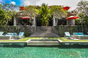 Silversand Villa: Villa privada de lujo reclinada en la playa de Kedungu - Image 1