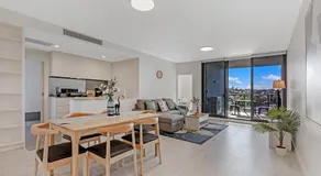 Fully equipped apartment in Rockdale - Image 3