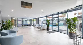 The Landmark unit 405 Resort style, spectacular water views, lift, linen, pool, games room, port-a-cot and highchair. - Image 4