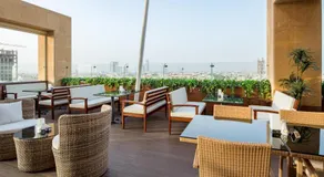 Quiet Shatea Jeddah Hotel - Image 3