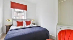 Cosy 3-Bedroom House Near Caerphilly Castle - Image 2