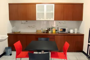 Rumah Resik ENTIRE PLACE (4BR, PREMIUM Location) - Image 3