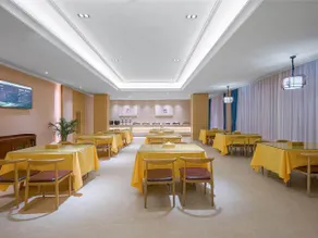 Vienna 3 Best Hotel Guangdong Huizhou Airport - Image 3