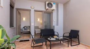 Kalamaki del mar apartments - Image 3