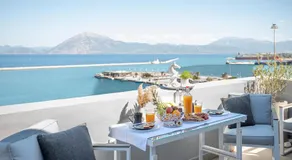 Majestic Penthouse in the heart of Patra - Image 4