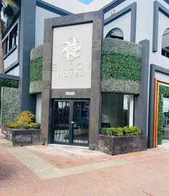 Hotel Enjoy - Image 5