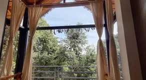 Oakakhi Stays, Deluxe room - Image 5