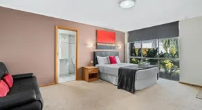 Yarrawonga Lakeside Apartment 49 - Image 2