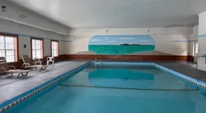 Iron Mountain Inn & Suites MI US 2 - Image 5
