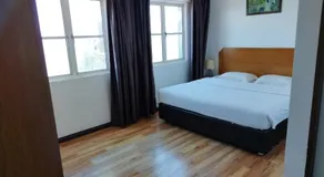 Marine Bay Hotel - Image 2