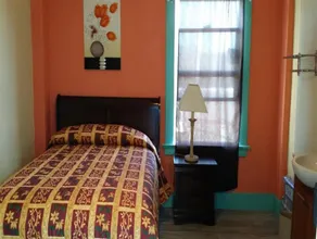 Desmond Hotel - Image 2