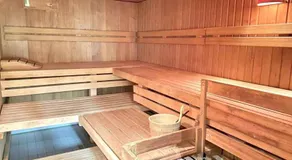 Relax-Apartments - Indoor-Pool - Sauna - Küche - kostenlos Parken - Balkon - teilweise Massagesessel - 85 Zoll Smart-TV - Image 4