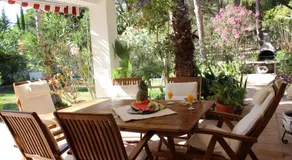 Villa andaluza en zona Playa Barrosa con piscina y barbacoa - Image 4