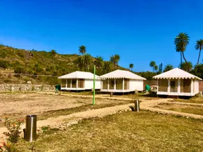 ALPINE SWISS TENTS - Image 4