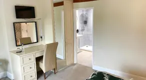 The Kings Arms Inn - Image 2