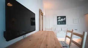 ZOE - Image 4