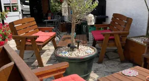 Red Lion Inn - Image 3