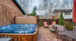 Luxe Cottage Leavenworth - Image 2