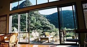 Piha Beachstay Accommodation - Image 3
