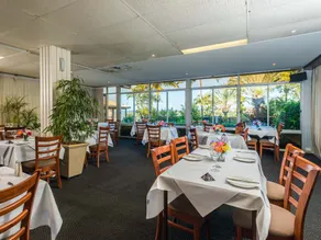 Camelot Motel - Image 3