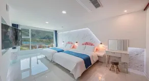 Chuncheon Namiseom River North Pool Villa - Image 2
